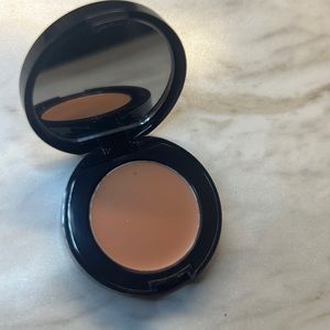 Bobbi Brown corrector deep bisque